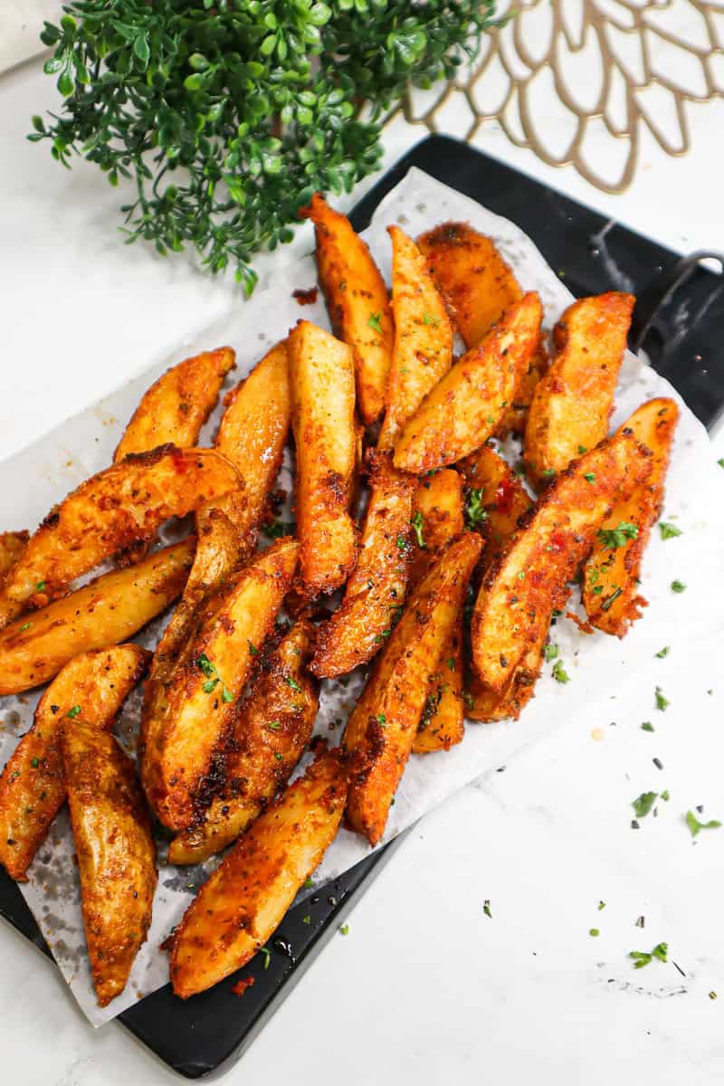 Best Ever Crispy Baked Potato Wedges - Cooking With Claudy