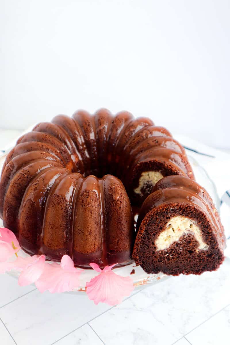 Chocolate Cream Cheese Bundt Cake - Cooking With Claudy