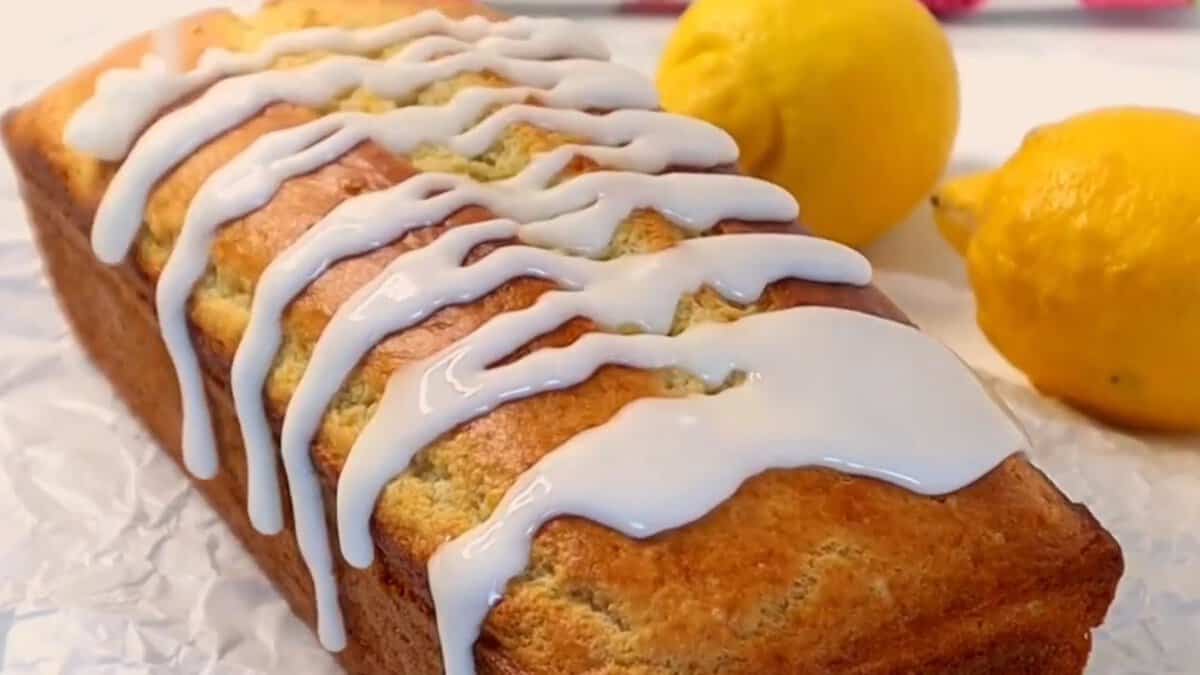 lemon icing onto of lemon loaf cake